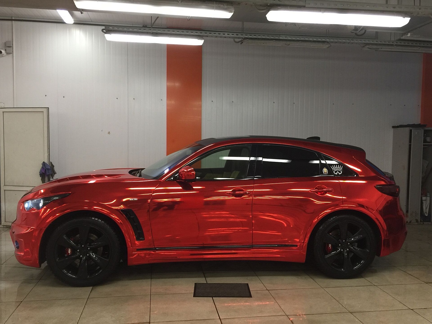 Антихром Infiniti