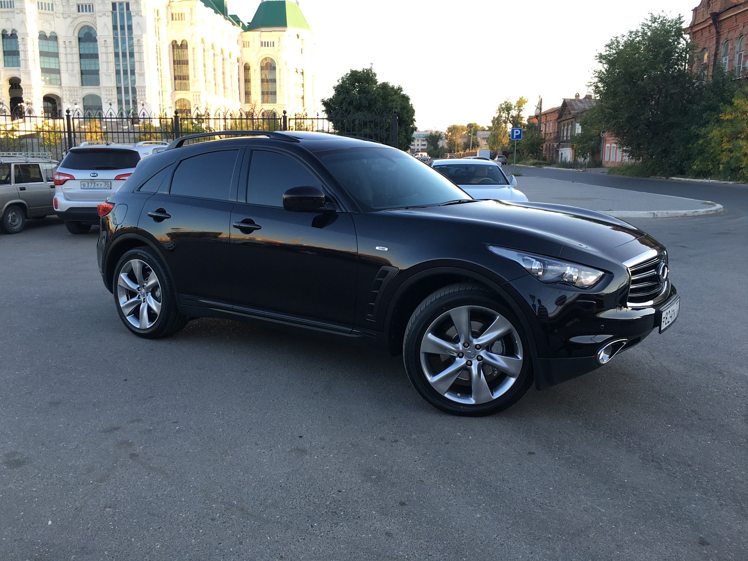 Антихром Infiniti
