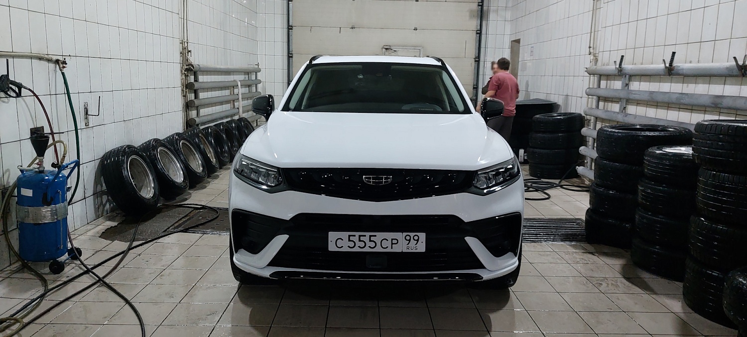 Антихром Geely Tugella