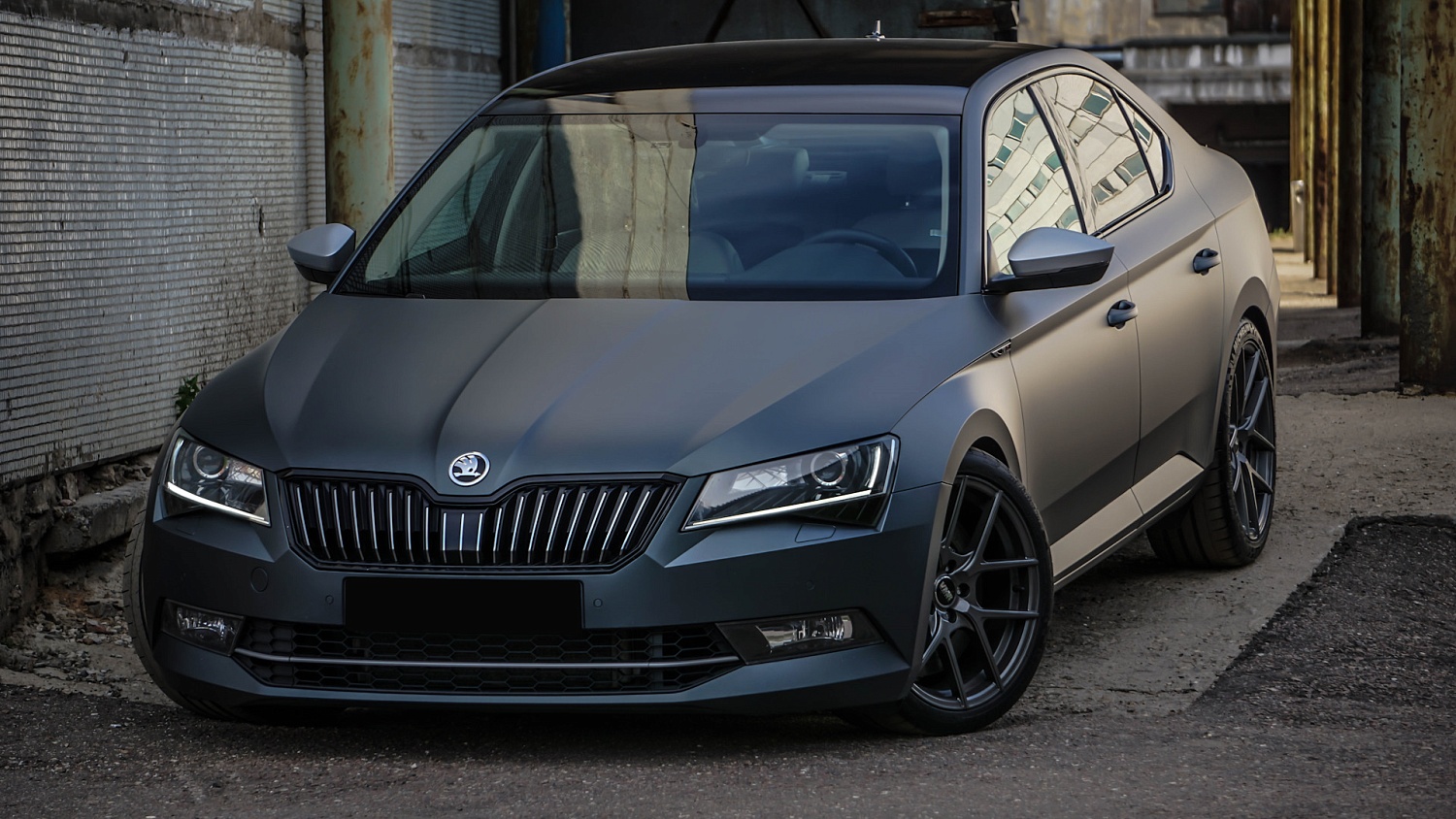 Оклейка Skoda SuperB